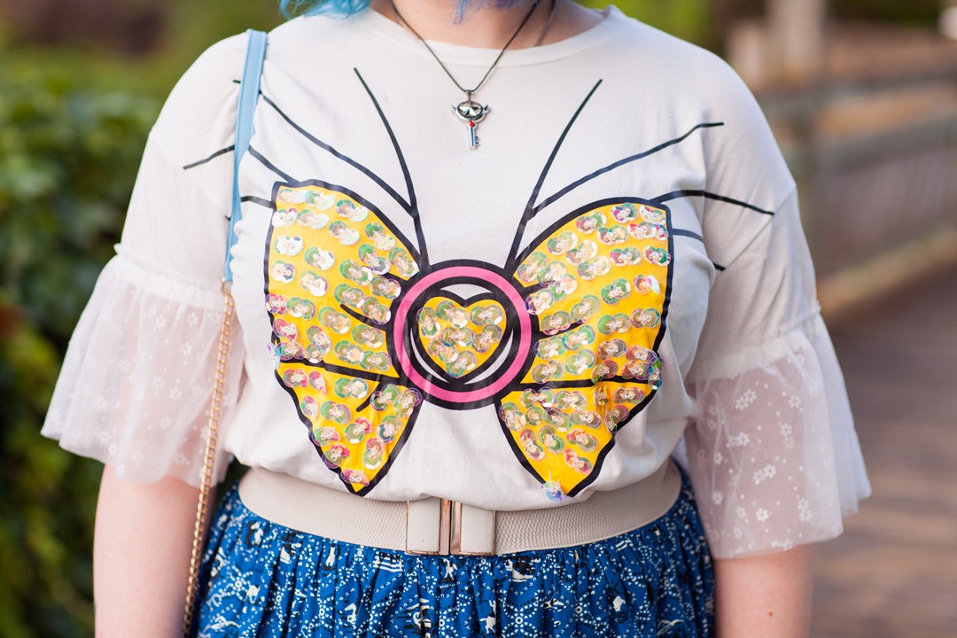 pop culture style, #popculturestyle, legende, bound, animée, japanimation, manga, sailor moon, club dorothé, série television, generation 80, génération 90, jupe, t-shirt, grande taille, curvy, ronde, ecole, back to school, personnage, bleu, mode grande taille, style positive, Ninaah Bulles, alternatif