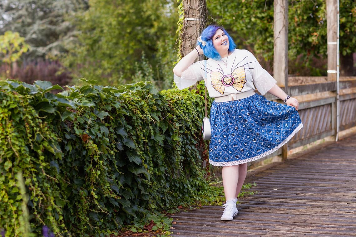 pop culture style, #popculturestyle, legende, bound, animée, japanimation, manga, sailor moon, club dorothé, série television, generation 80, génération 90, jupe, t-shirt, grande taille, curvy, ronde, ecole, back to school, personnage, bleu, mode grande taille, style positive, Ninaah Bulles, alternatif