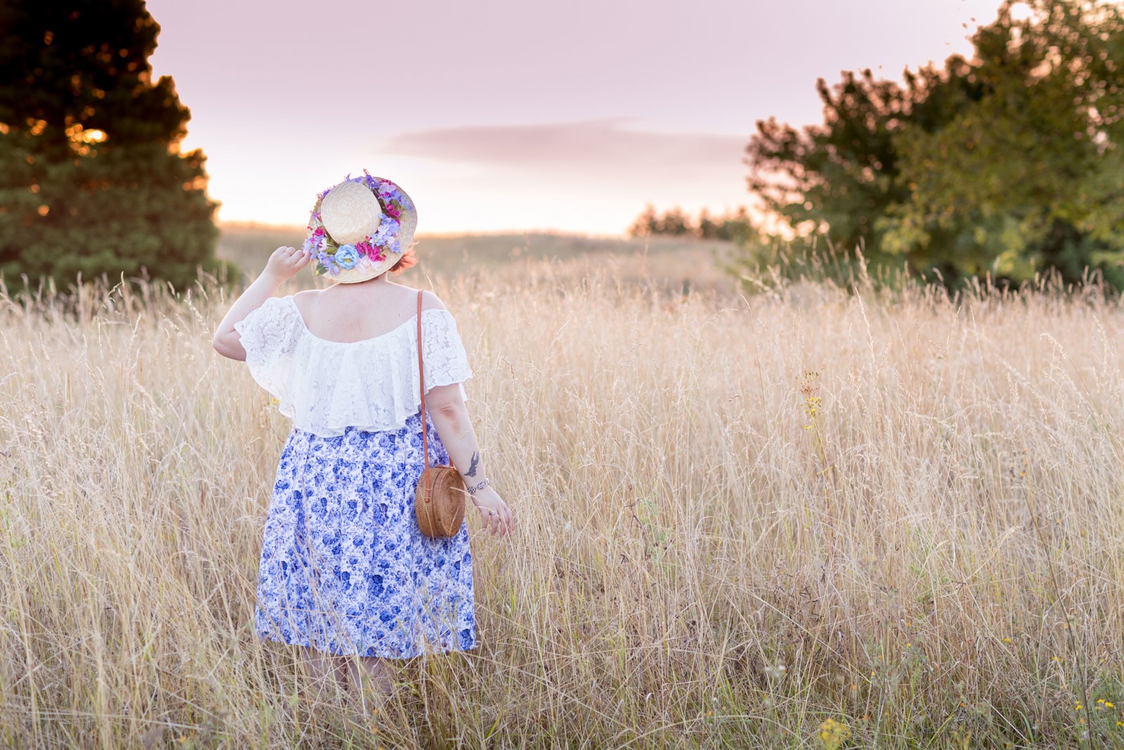Ninaah bulles, shein grande taille, impressionniste, mlle.botanik, blogeuse, look, diy, couture, jupe, bucolique, chapeau, canotier, fleurs, été