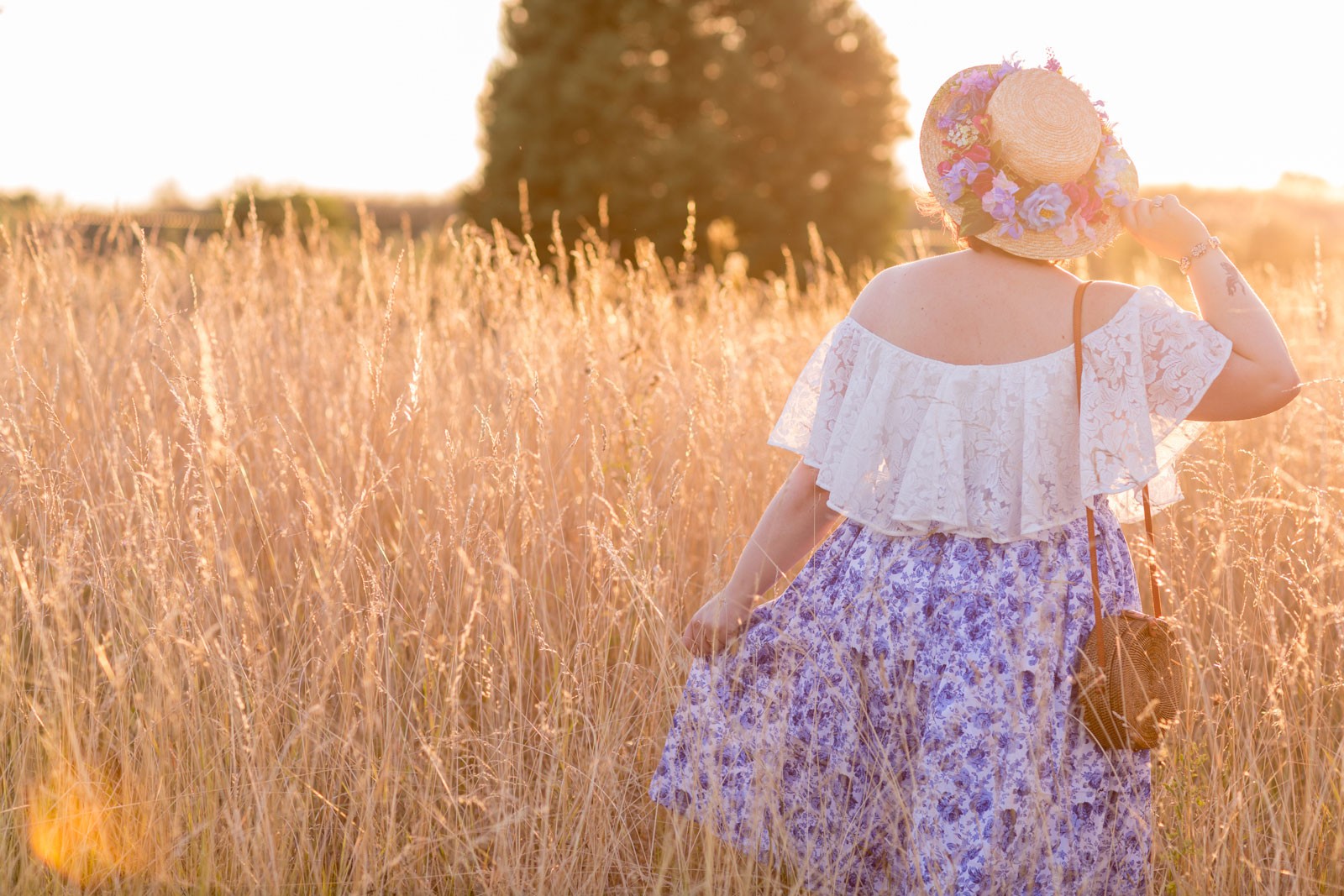 Ninaah bulles, shein grande taille, impressionniste, mlle.botanik, blogeuse, look, diy, couture, jupe, bucolique, chapeau, canotier, fleurs, été