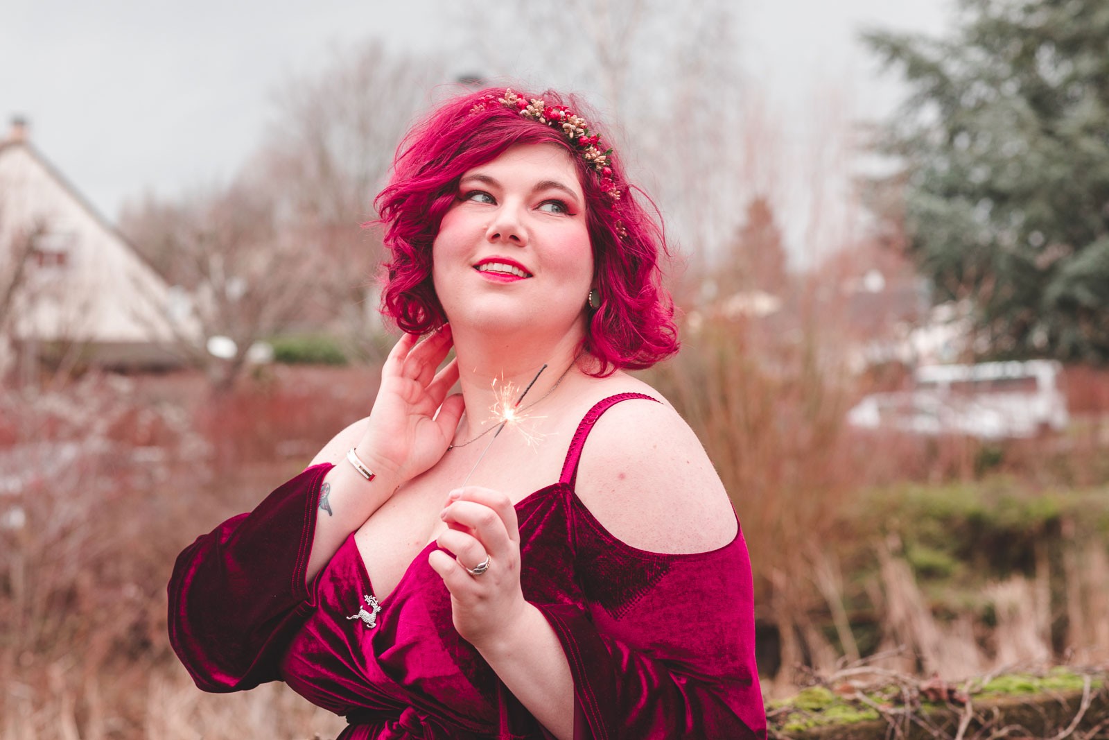 Ninaah Bulles, grande taille look, en 2019, entre blogeuse, shein, plussize, grande taille velours, burgundy, bordeau, rouge