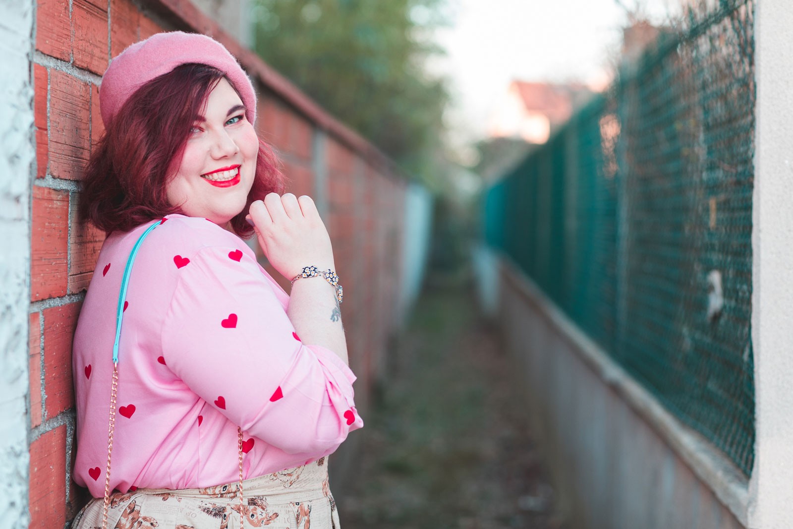 Ninaah Bulles, lapin, diy, mode grande taille, fantaisie, junarose, coeur, rose, collants, ronde curvy, blogeuse