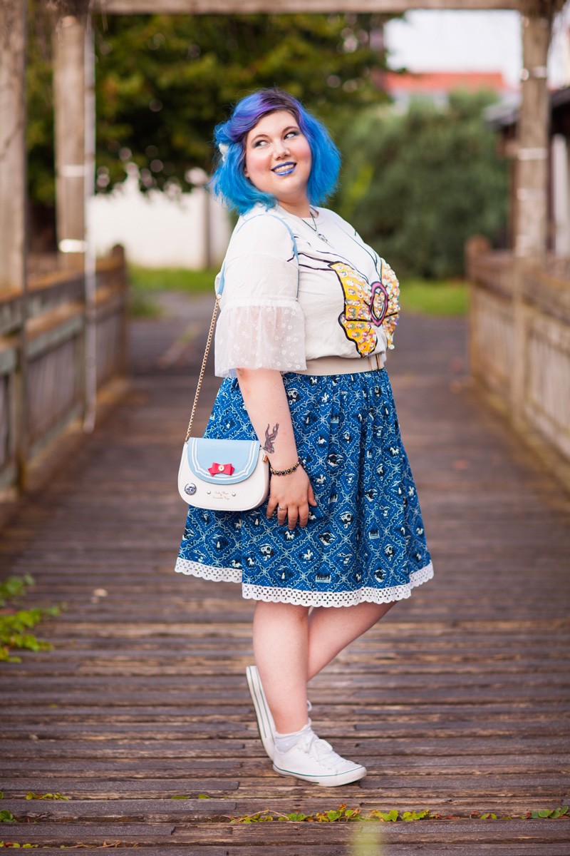 pop culture style, #popculturestyle, legende, bound, animée, japanimation, manga, sailor moon, club dorothé, série television, generation 80, génération 90, jupe, t-shirt, grande taille, curvy, ronde, ecole, back to school, personnage, bleu, mode grande taille, style positive, Ninaah Bulles, alternatif