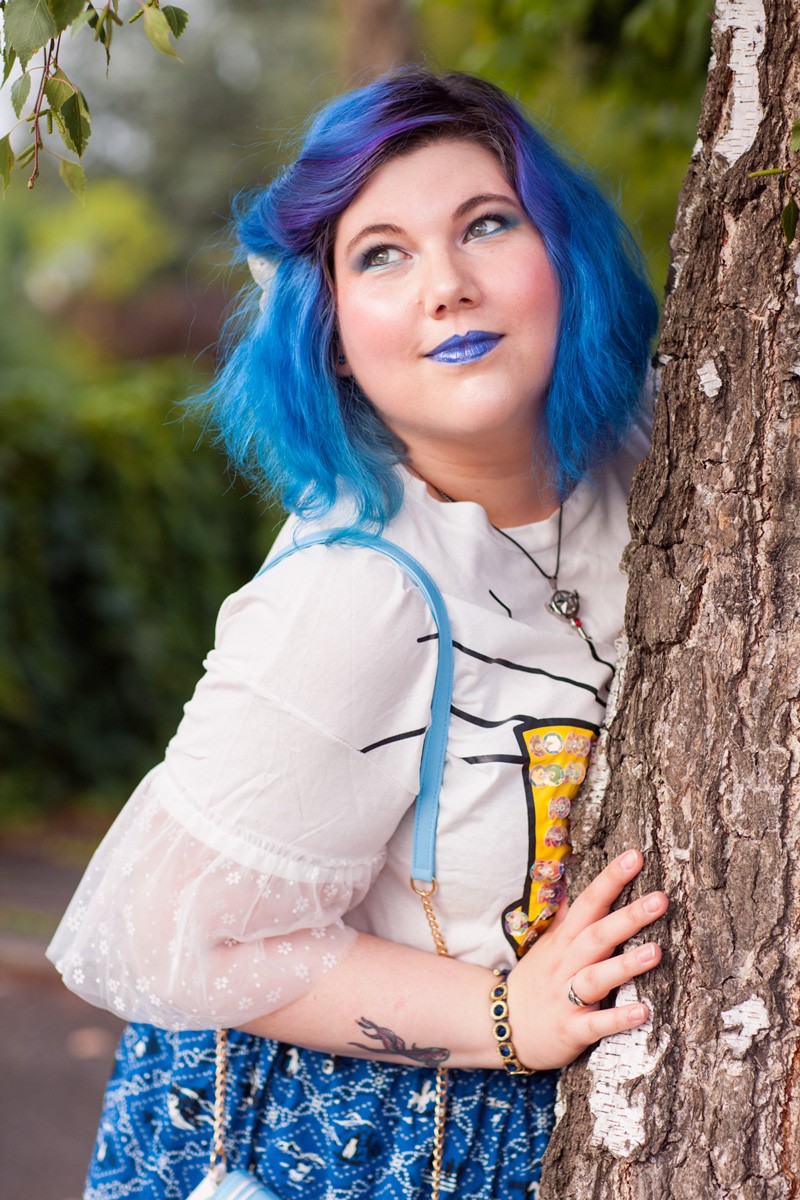 pop culture style, #popculturestyle, legende, bound, animée, japanimation, manga, sailor moon, club dorothé, série television, generation 80, génération 90, jupe, t-shirt, grande taille, curvy, ronde, ecole, back to school, personnage, bleu, mode grande taille, style positive, Ninaah Bulles, alternatif