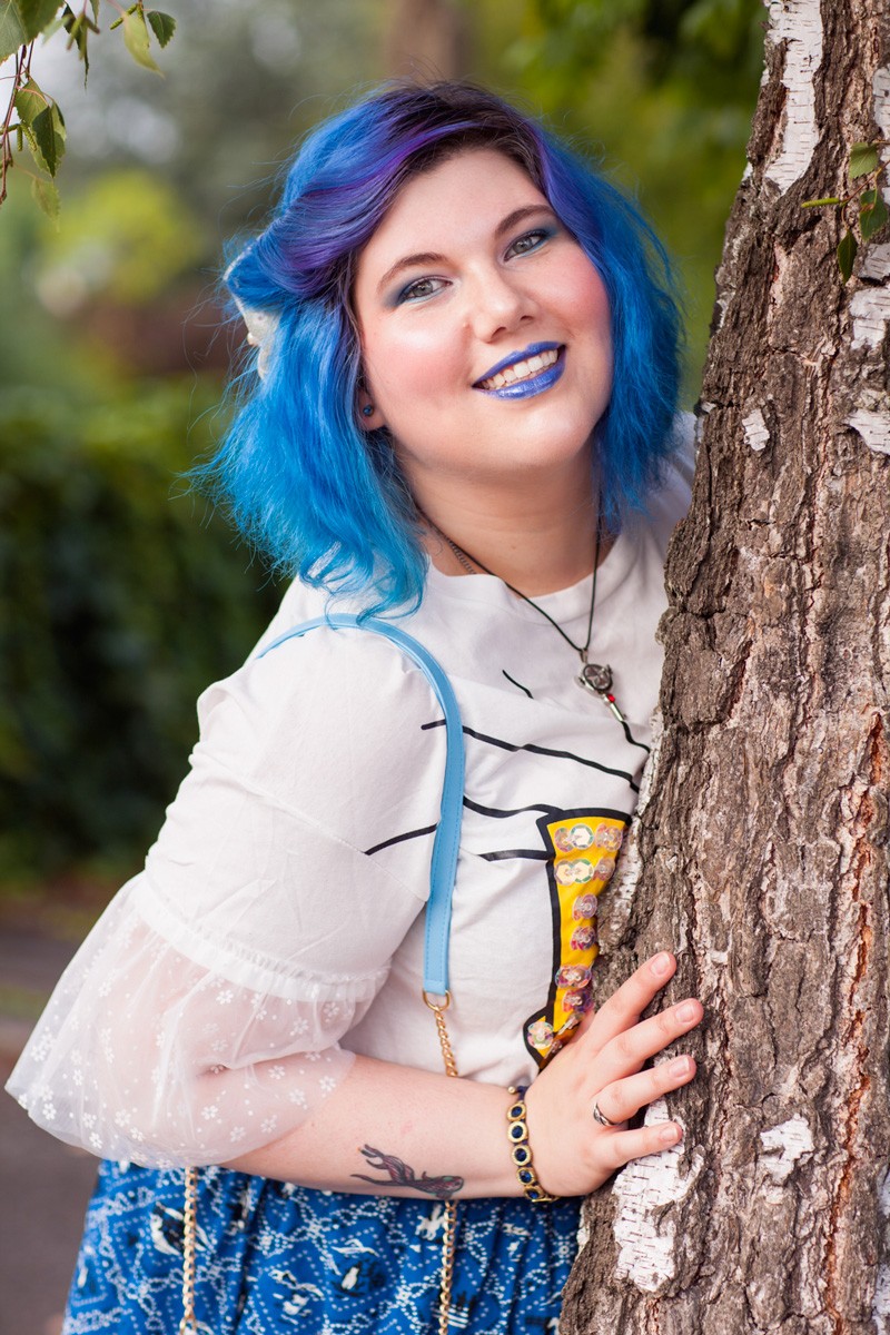 pop culture style, #popculturestyle, legende, bound, animée, japanimation, manga, sailor moon, club dorothé, série television, generation 80, génération 90, jupe, t-shirt, grande taille, curvy, ronde, ecole, back to school, personnage, bleu, mode grande taille, style positive, Ninaah Bulles, alternatif