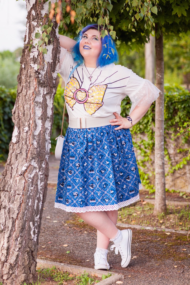 pop culture style, #popculturestyle, legende, bound, animée, japanimation, manga, sailor moon, club dorothé, série television, generation 80, génération 90, jupe, t-shirt, grande taille, curvy, ronde, ecole, back to school, personnage, bleu, mode grande taille, style positive, Ninaah Bulles, alternatif