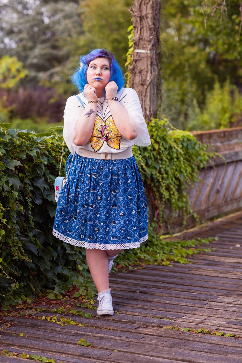 pop culture style, #popculturestyle, legende, bound, animée, japanimation, manga, sailor moon, club dorothé, série television, generation 80, génération 90, jupe, t-shirt, grande taille, curvy, ronde, ecole, back to school, personnage, bleu, mode grande taille, style positive, Ninaah Bulles, alternatif